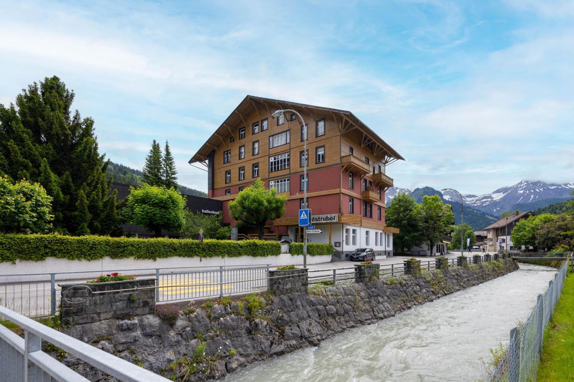 Sporthotel Wildstrubel Lenk Luaran gambar