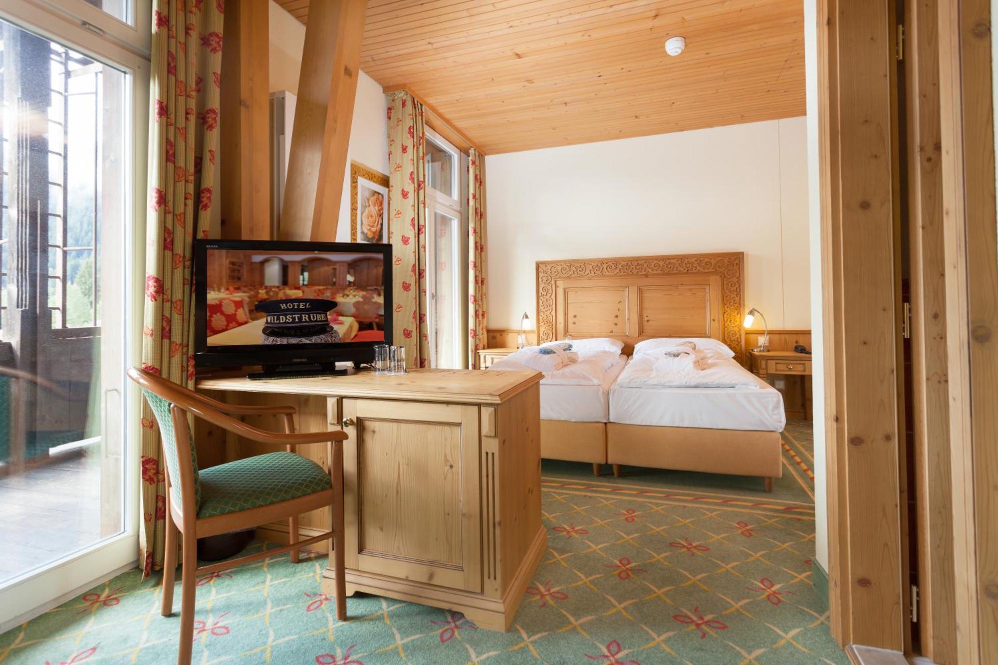 Sporthotel Wildstrubel Lenk Luaran gambar