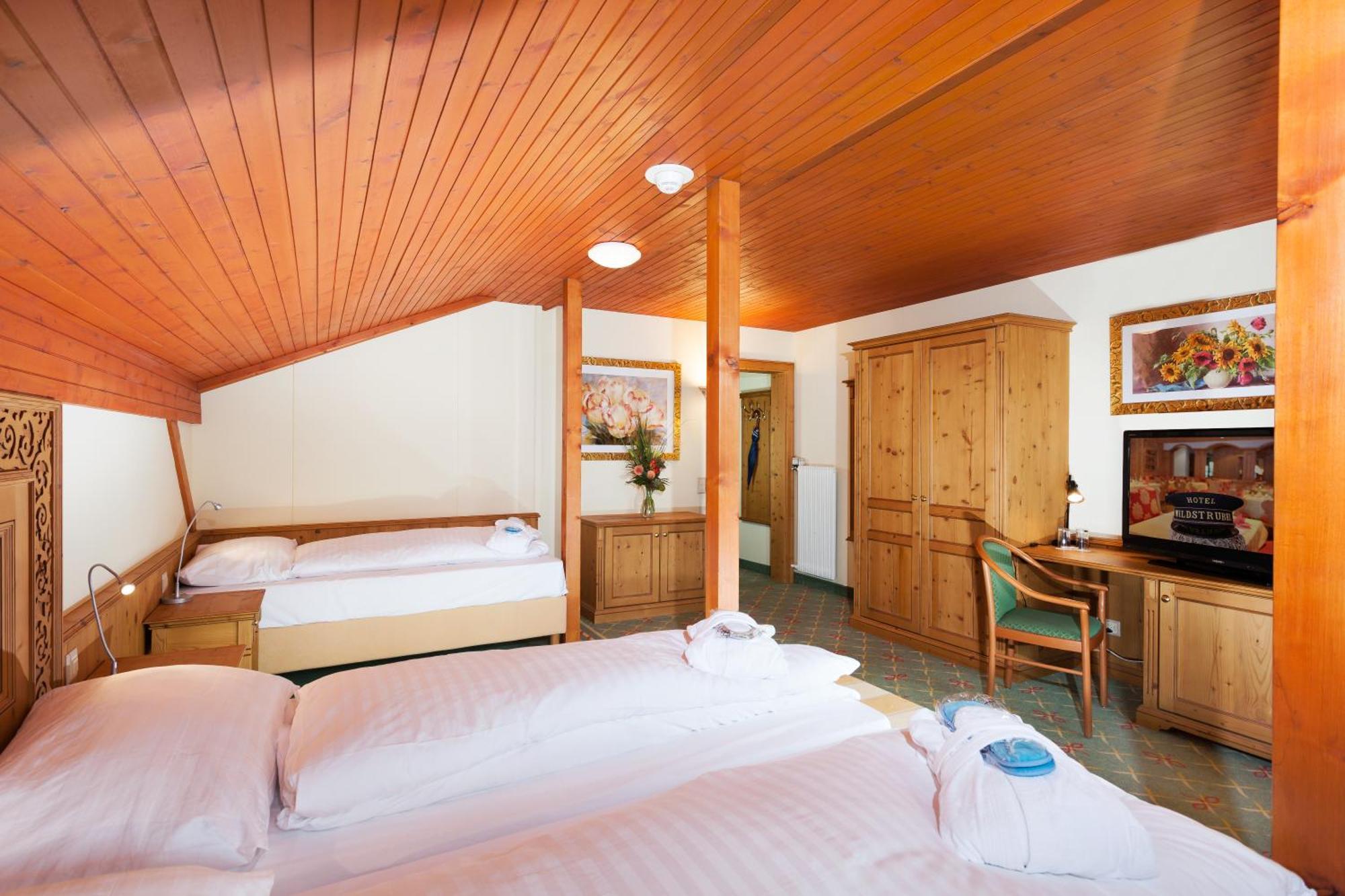 Sporthotel Wildstrubel Lenk Luaran gambar