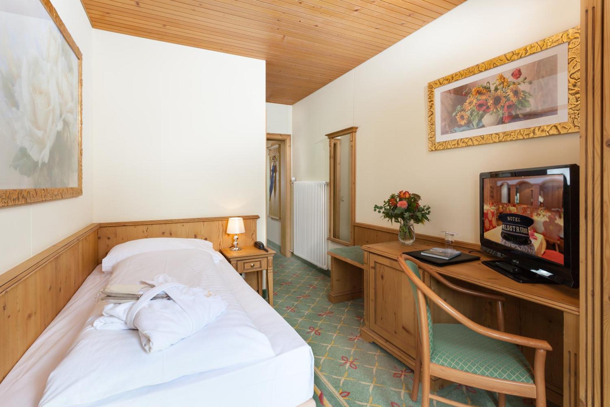 Sporthotel Wildstrubel Lenk Luaran gambar